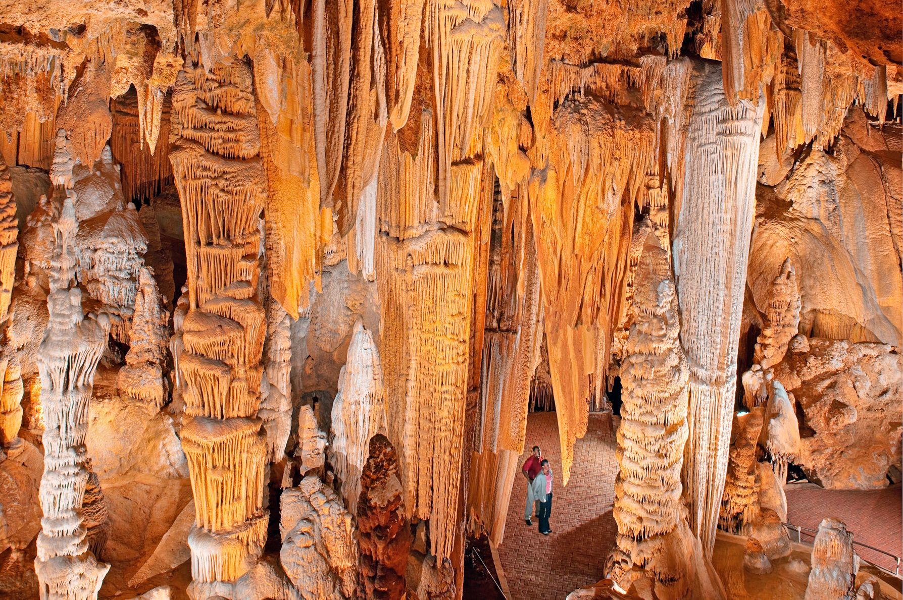 Luray Caverns Giants Hall