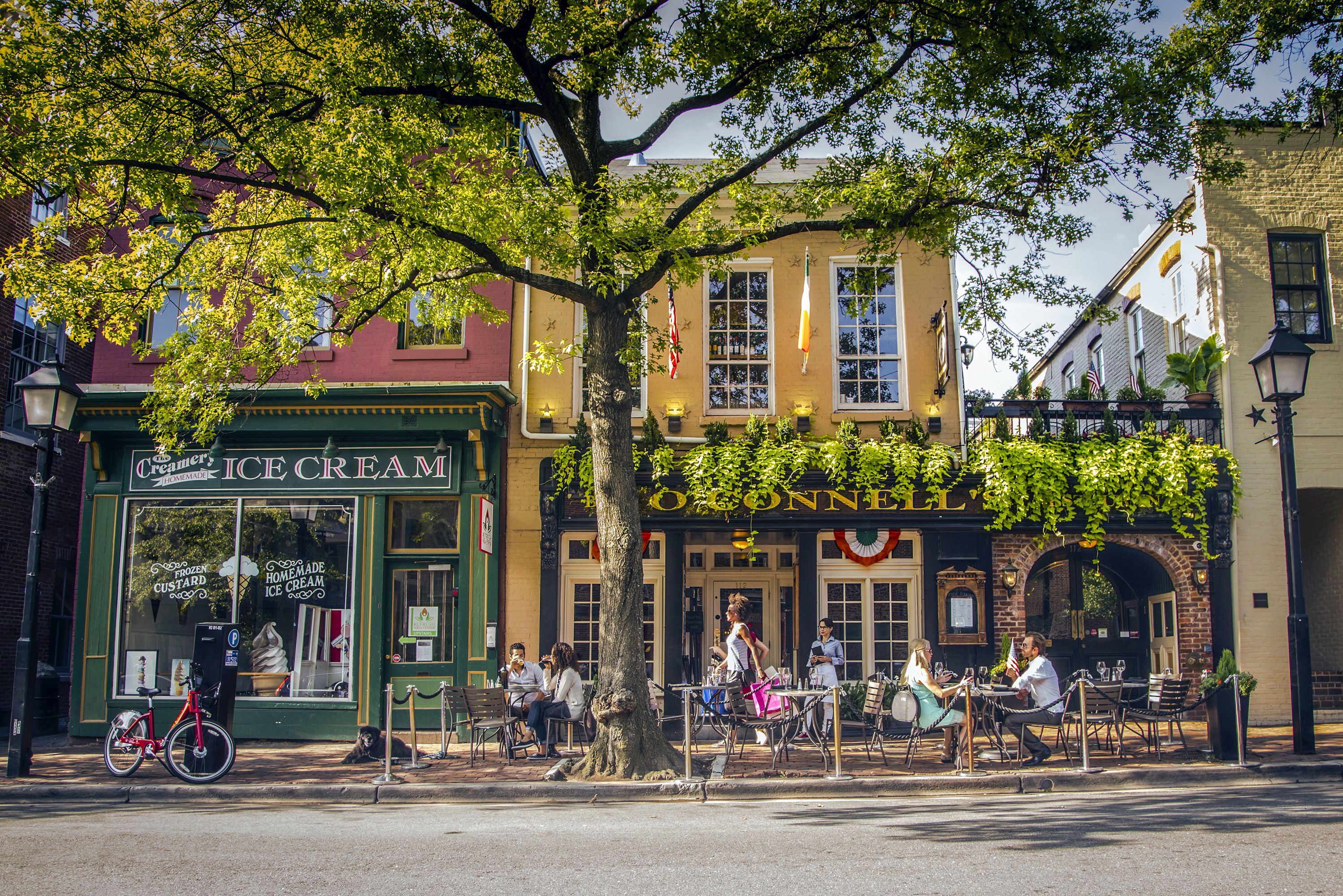 LadengeschÃ¤fte in der King Street in Alexandria, Virginia