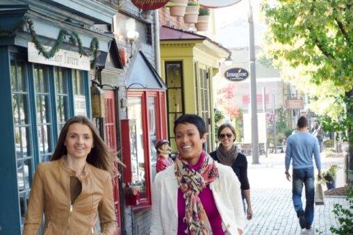 King Street Shoppers