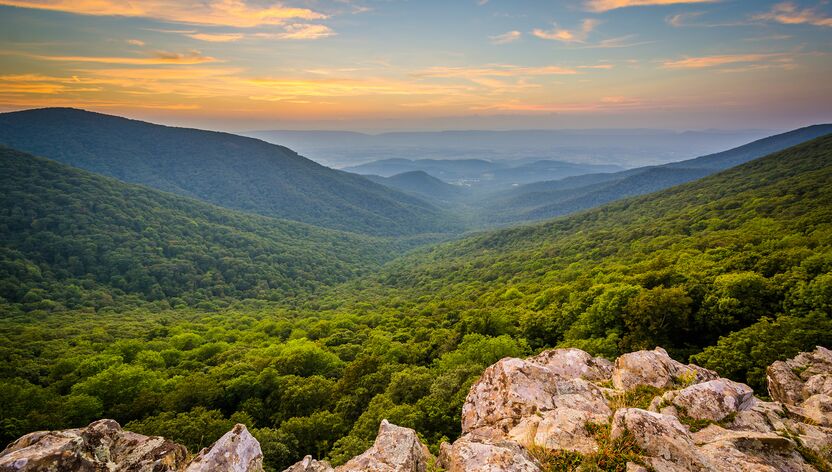 Sonnenuntergang über dem Shenandoah Valley Sonnenuntergang über dem Shenandoah Valley