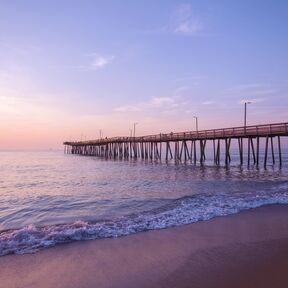 Violetter Sonnenuntergang am Virginia Beach