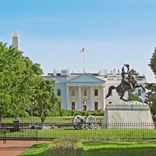 regionen/usa/ostkueste/capital-region/washington-dc/allgemein/weisses-haus-reiterdenkmal.cr2606x2604-77x0 regionen/usa/ostkueste/capital-region/washington-dc/allgemein/weisses-haus-reiterdenkmal.cr2606x2604-77x0