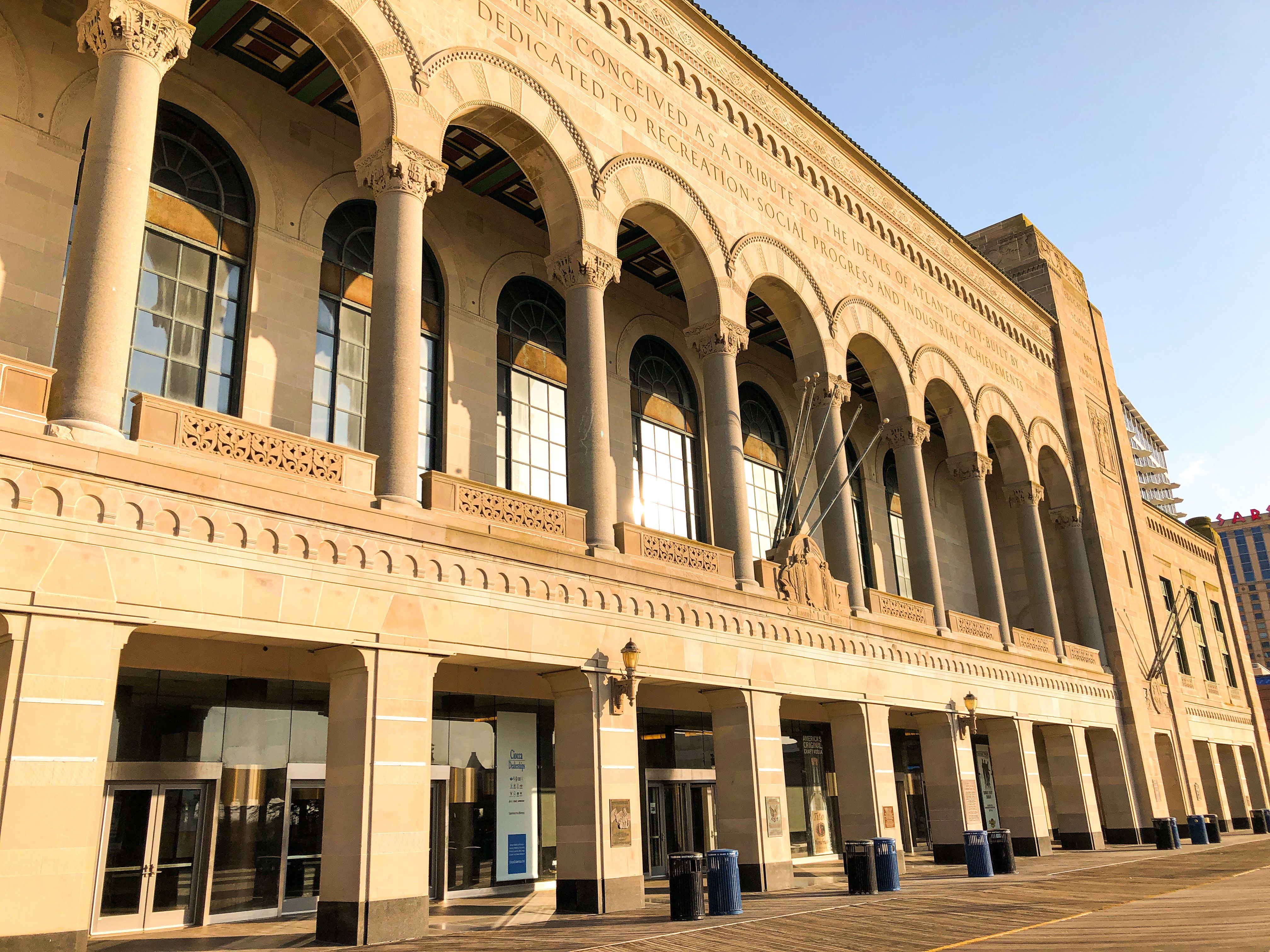 Die historische Boardwalk Hall in Atlantic City