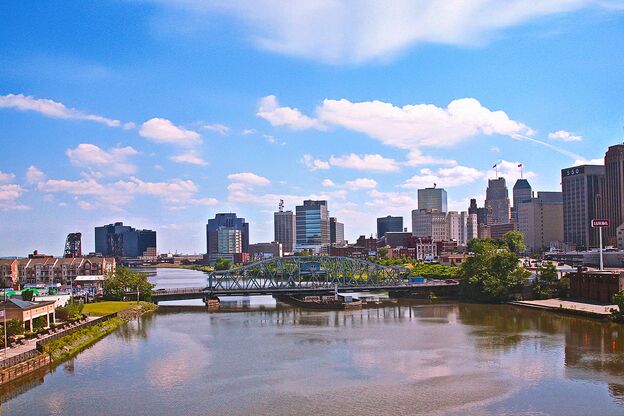 Die Skyline von Newark am Passaic River Die Skyline von Newark am Passaic River