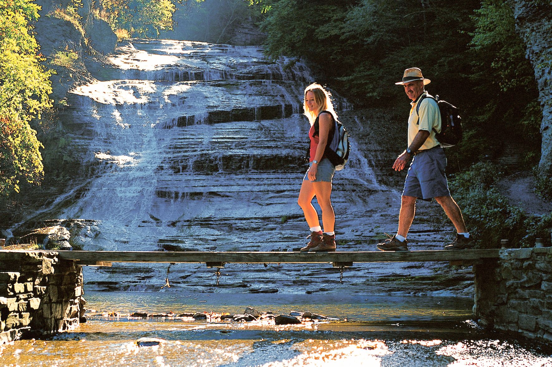 Wandern im Buttermilk Falls State Park im US-Bundesstaat New York