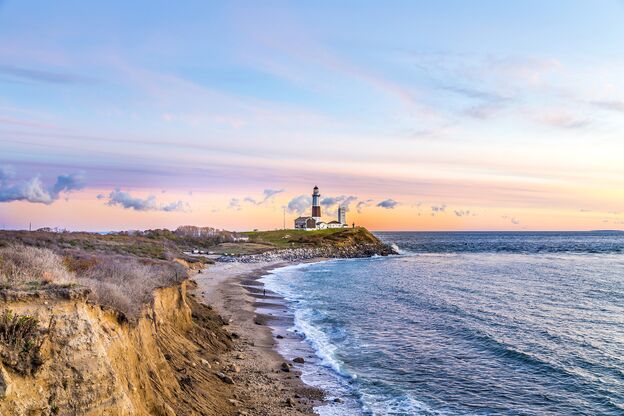 Blick auf den Leuchtturm Montauk Point Light, Long Island Blick auf den Leuchtturm Montauk Point Light, Long Island