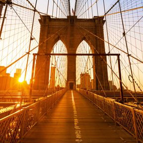 Brooklyn Bridge bei Sonnenuntergang