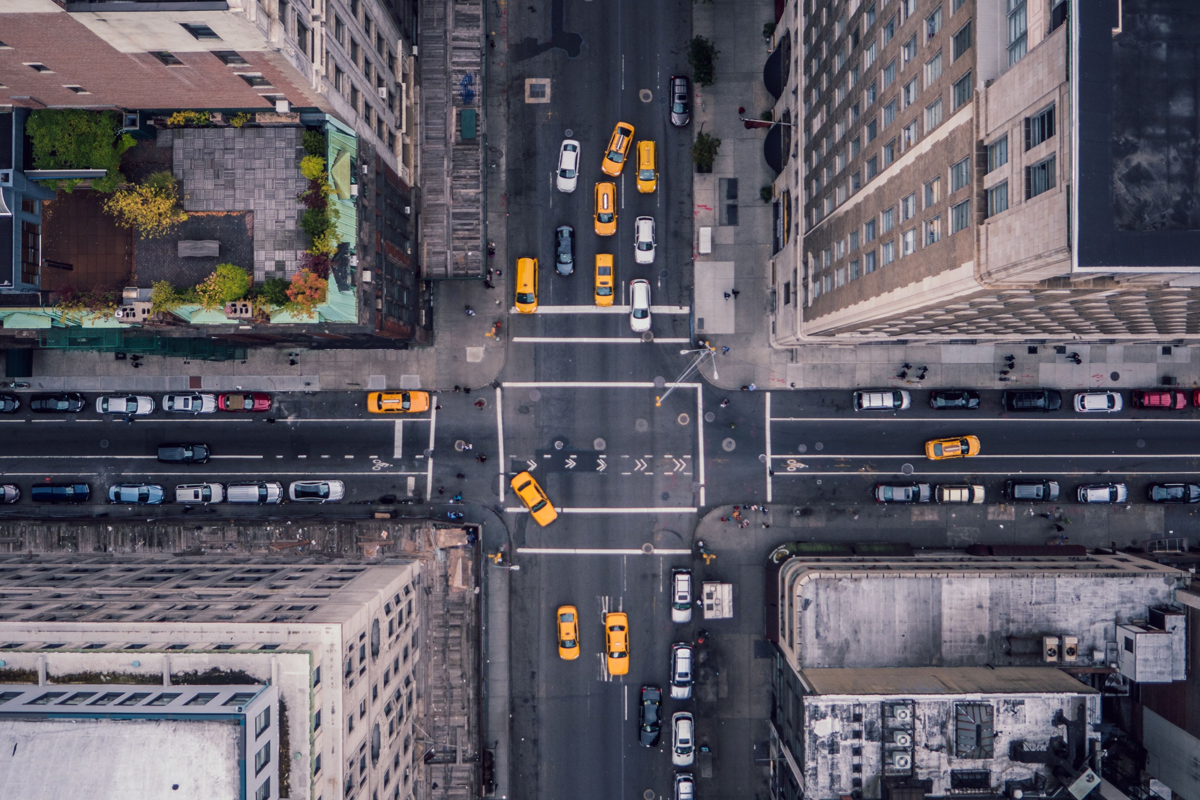 Vertikaler Blick auf die 5th Avenue, New York City