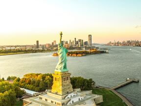 Luftaufnahme Liberty Island und der Freiheitsstatue, New York