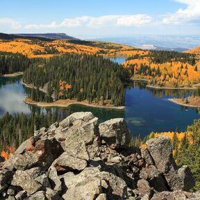 Ausblick von der Bergkette Grand Mesa in Colorado, nahe der Stadt Grand Junction