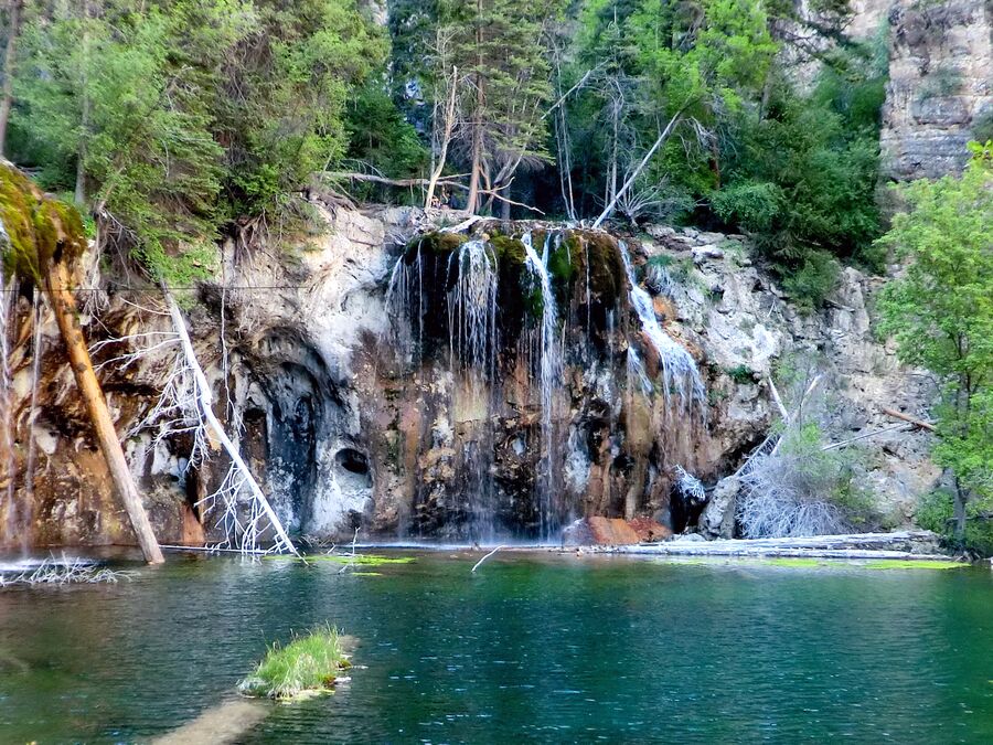 Der Hanging Lake in Colorado
