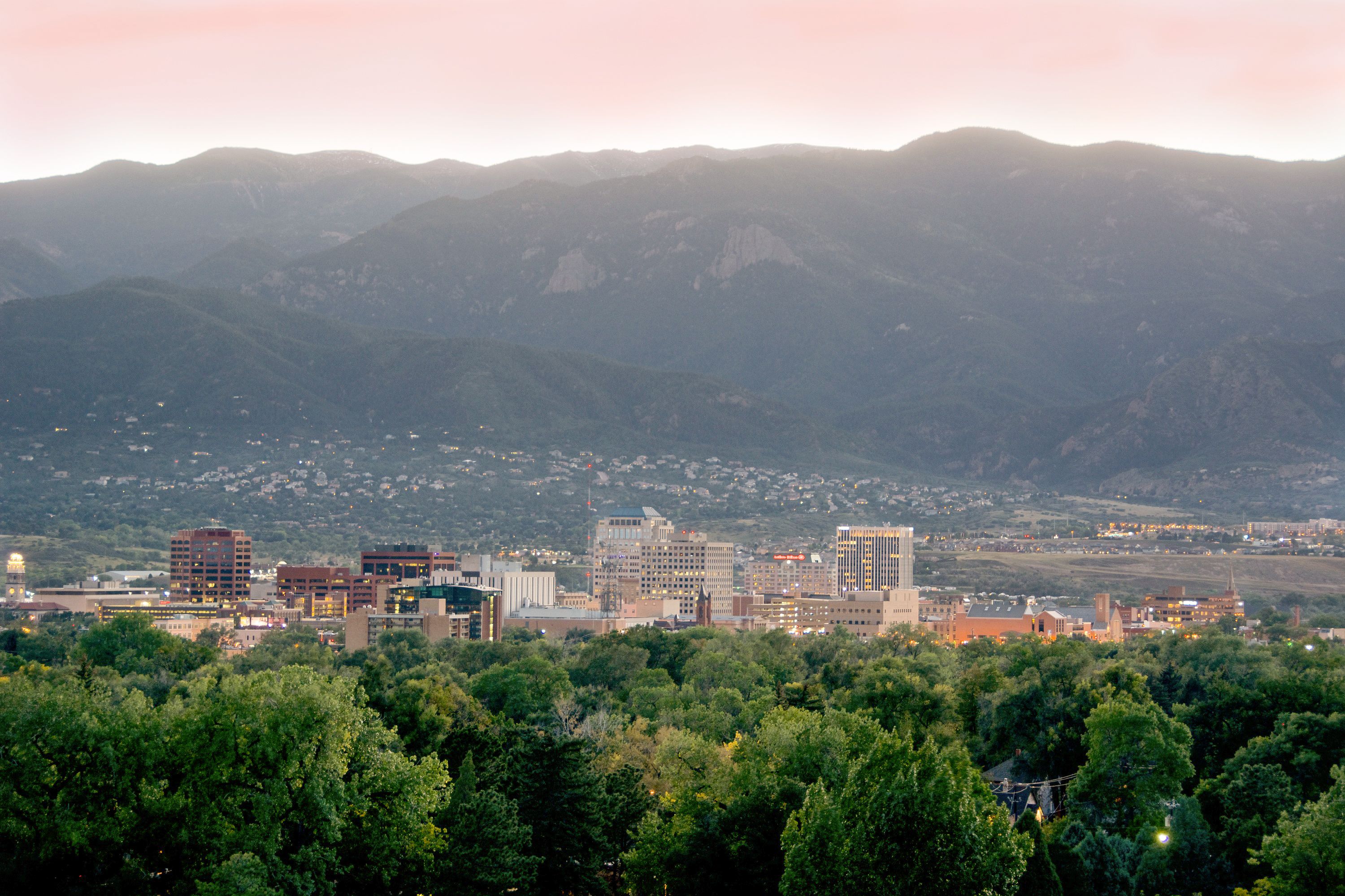 Panoramablick auf Downtown Colorado Springs