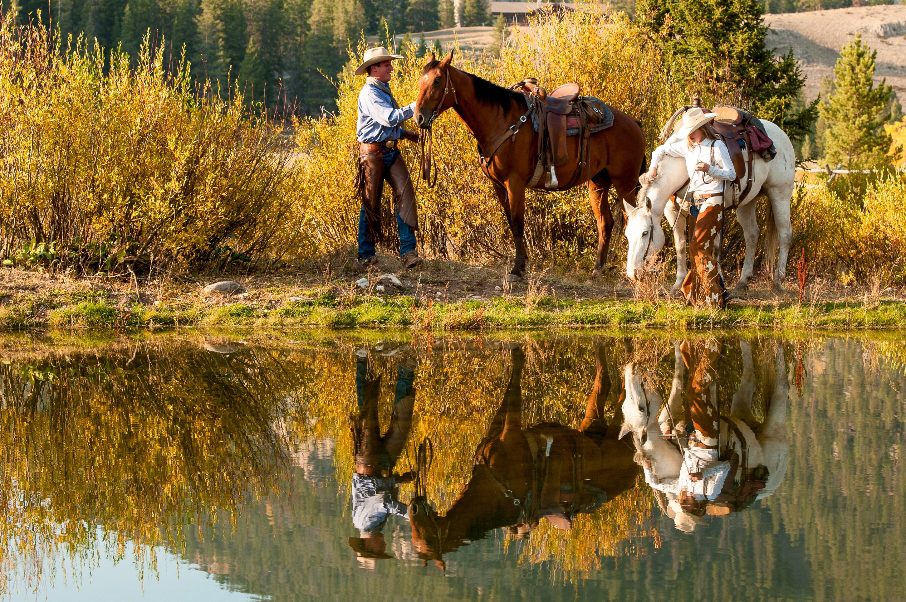 Mit Pferden die Elkhorn Ranch erkunden