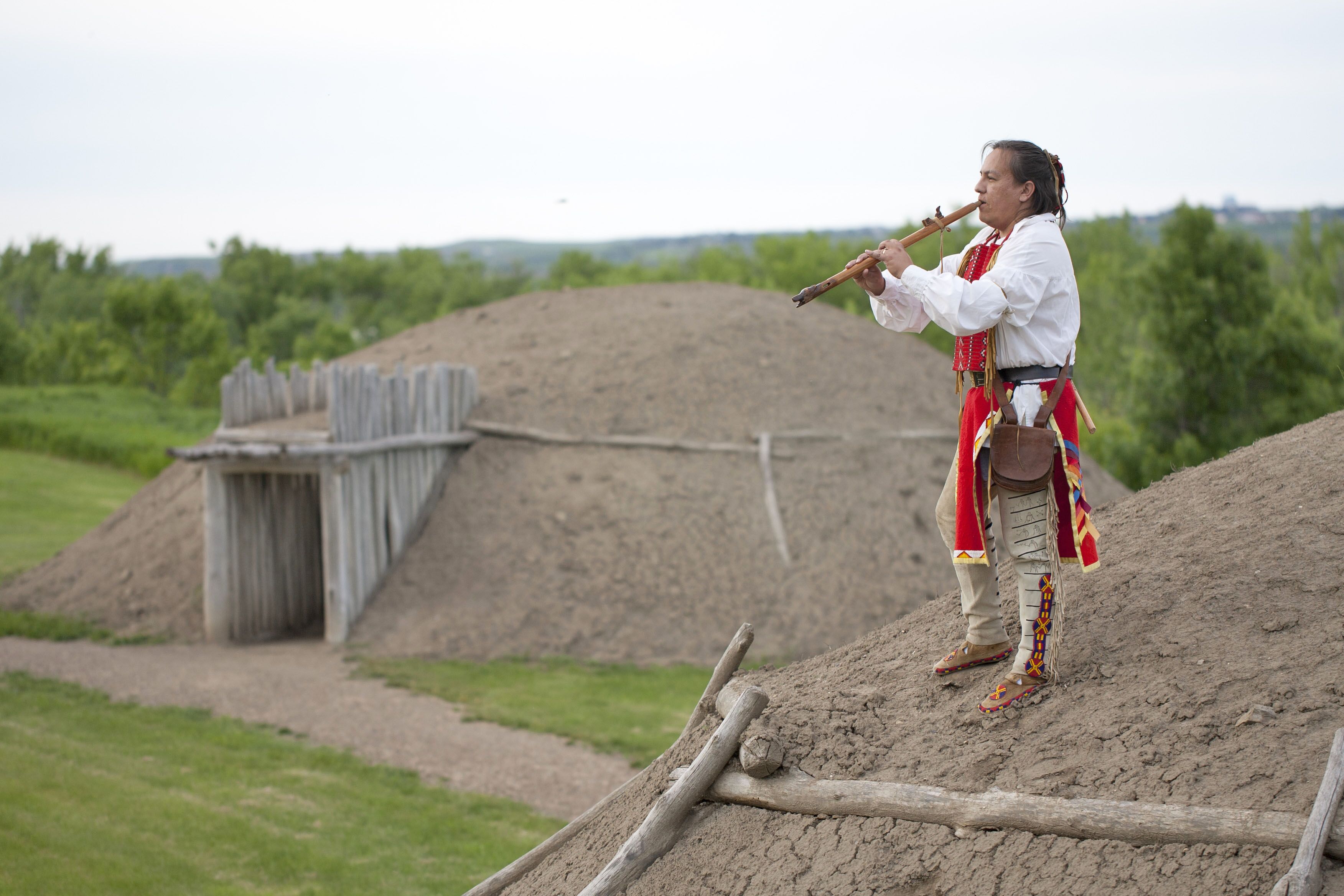 FlÃ¶te spielender Indianer in North Dakota