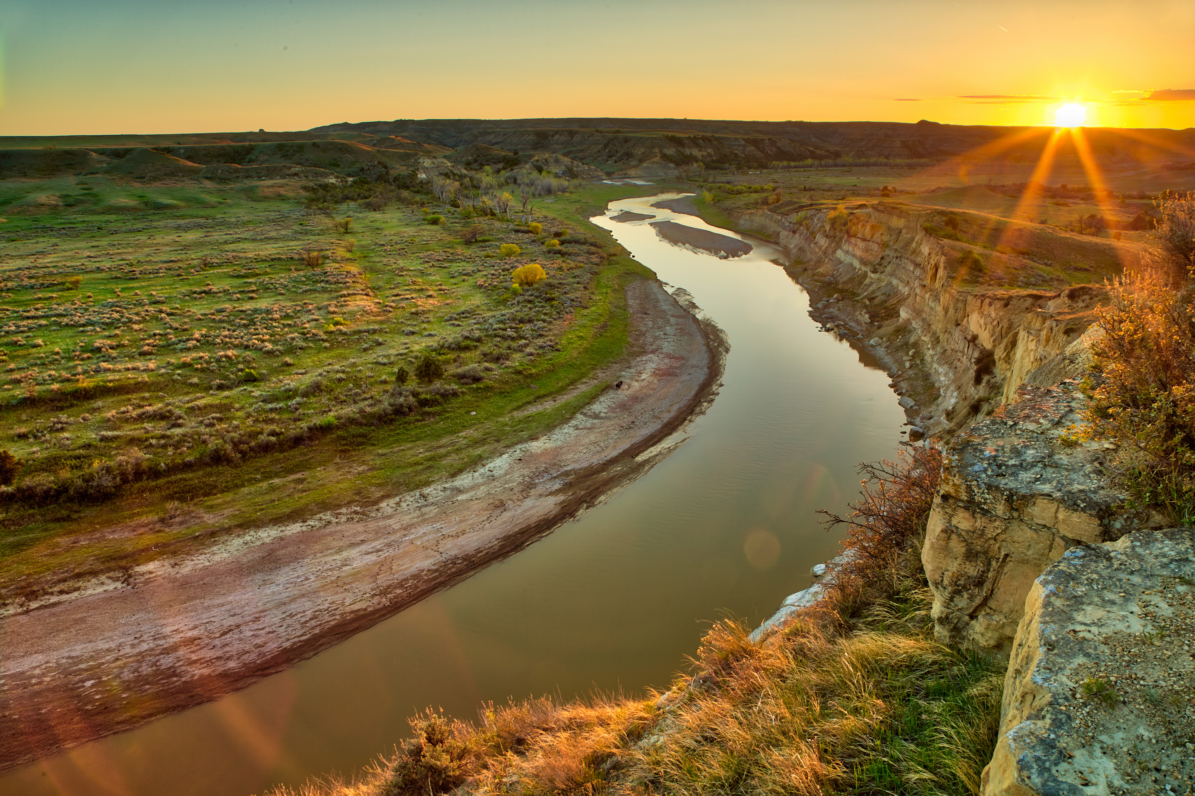 Sonnenuntergang am WInd Canyon im Theodore Roosevelt National Park, Nord Dakota