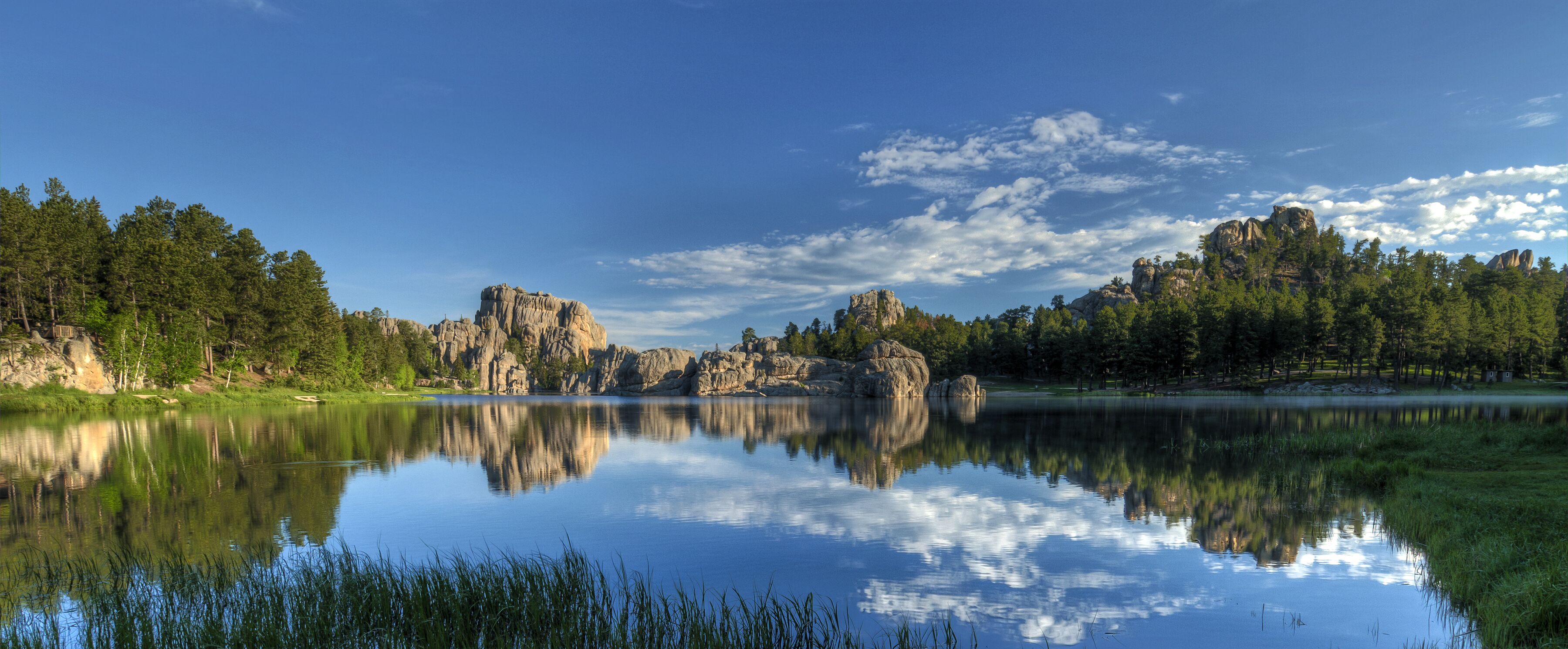 Panoramablick auf den Sylvan Lake Panoramablick auf den Sylvan Lake