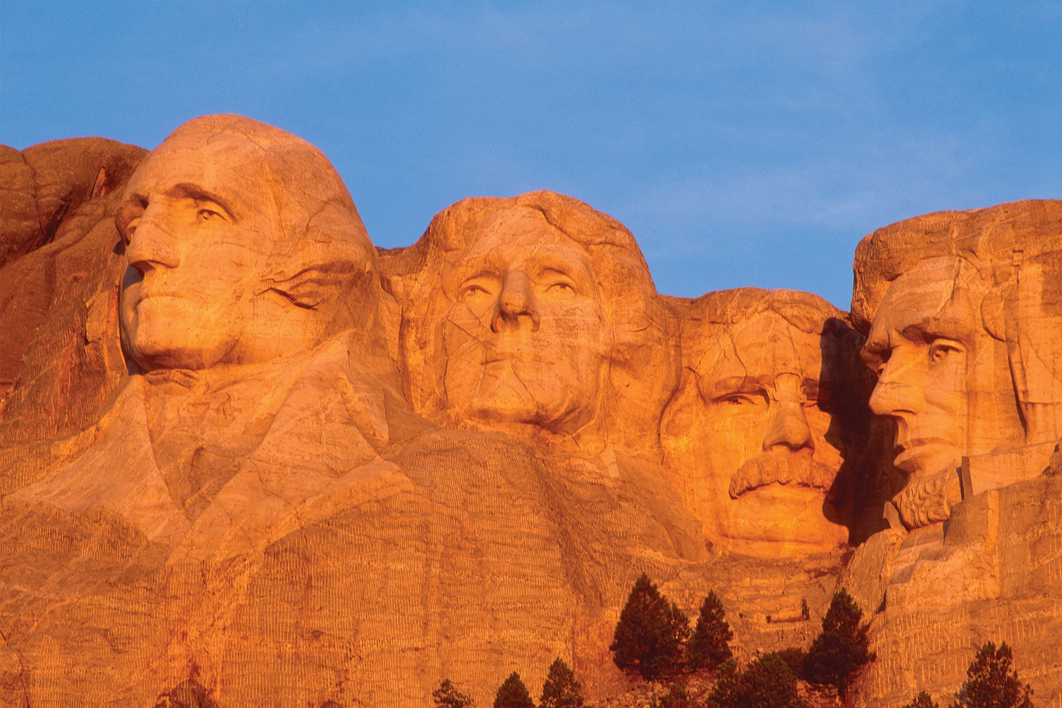 regionen/usa/rocky-mountain-staaten/southdakota/mount-rushmore/daemmerung.cr2100x1400-0x0