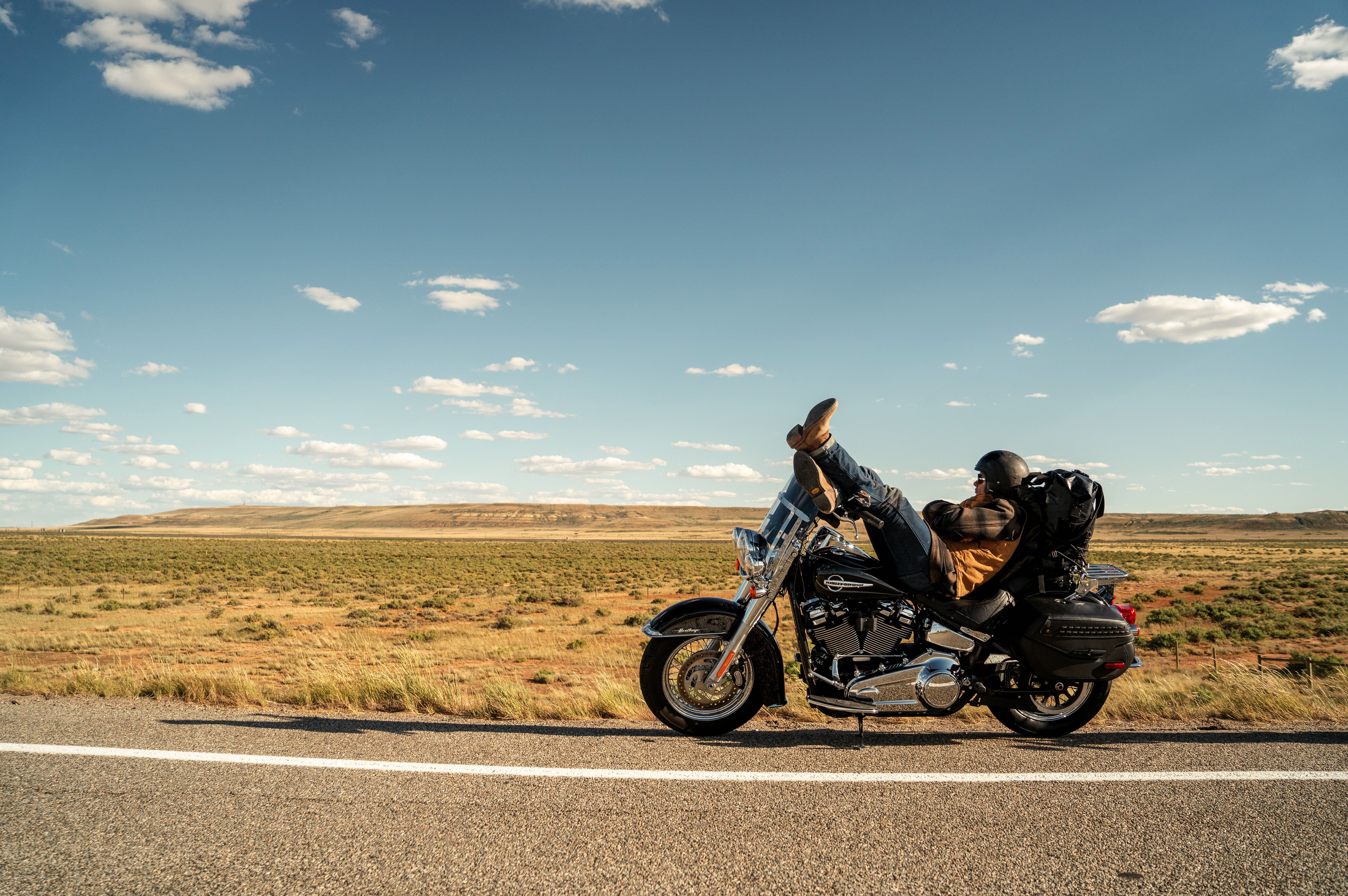 Mit einem Motorrad von Eagle Rider an der bekannten Rally von Sturgis in South Dakota teilnehmen