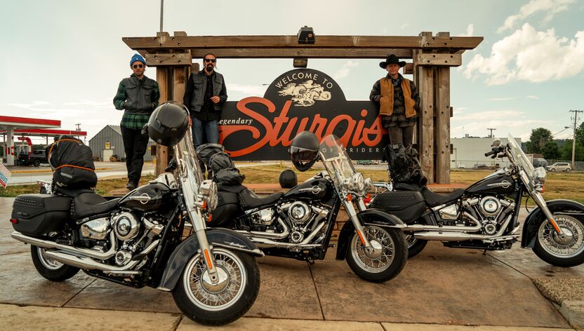 Mit einem Motorrad von Eagle Rider an der bekannten Rally von Sturgis in South Dakota teilnehmen Mit einem Motorrad von Eagle Rider an der bekannten Rally von Sturgis in South Dakota teilnehmen