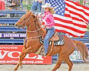 regionen/usa/rocky-mountain-staaten/wyoming/allgemein/jackson-hole-rodeo-frau.cr5184x2272-0x238 regionen/usa/rocky-mountain-staaten/wyoming/allgemein/jackson-hole-rodeo-frau.cr5184x2272-0x238