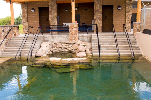 Der einladende Pool des Hot Springs