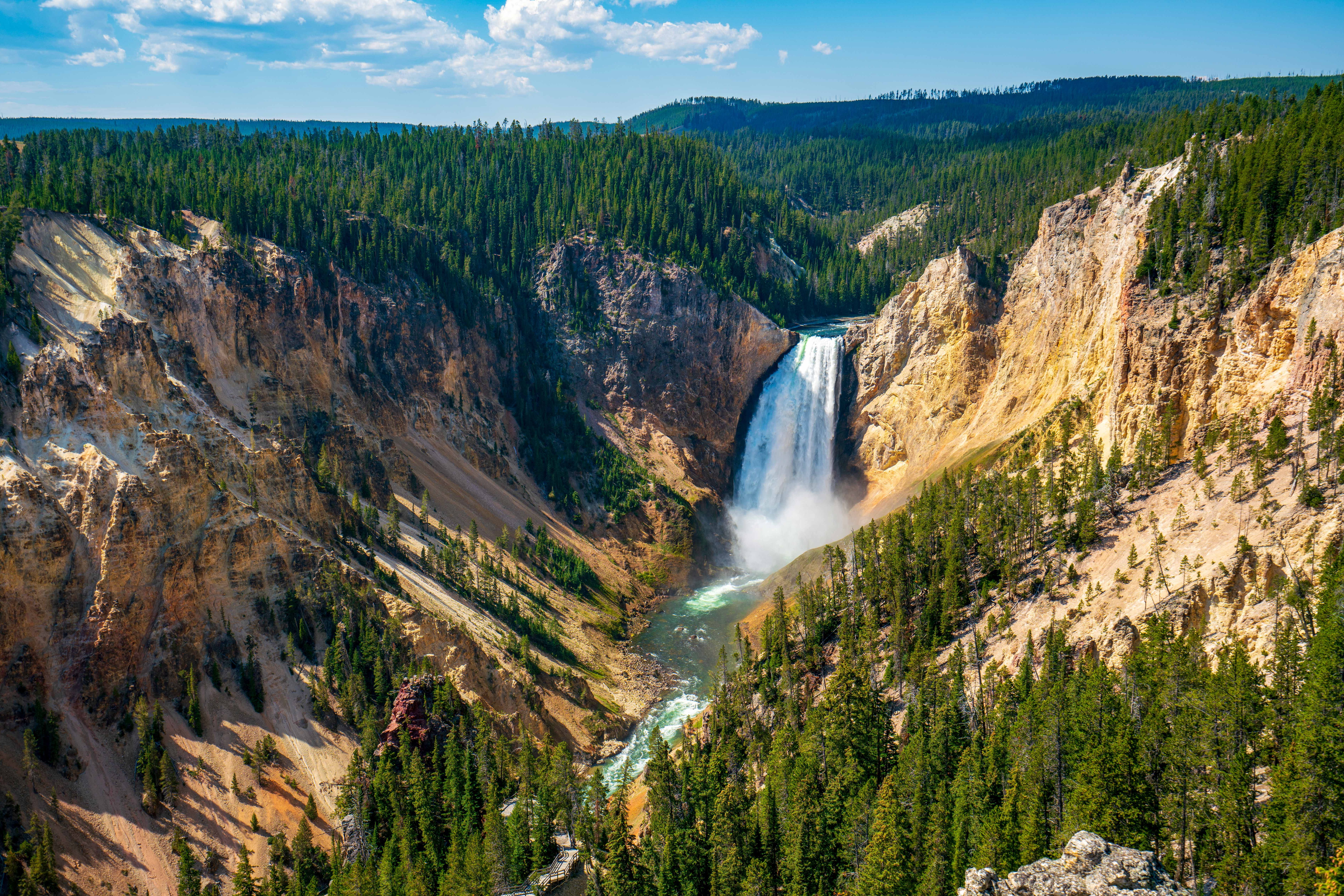 Die schönen Lower Yellowstone River Falls
