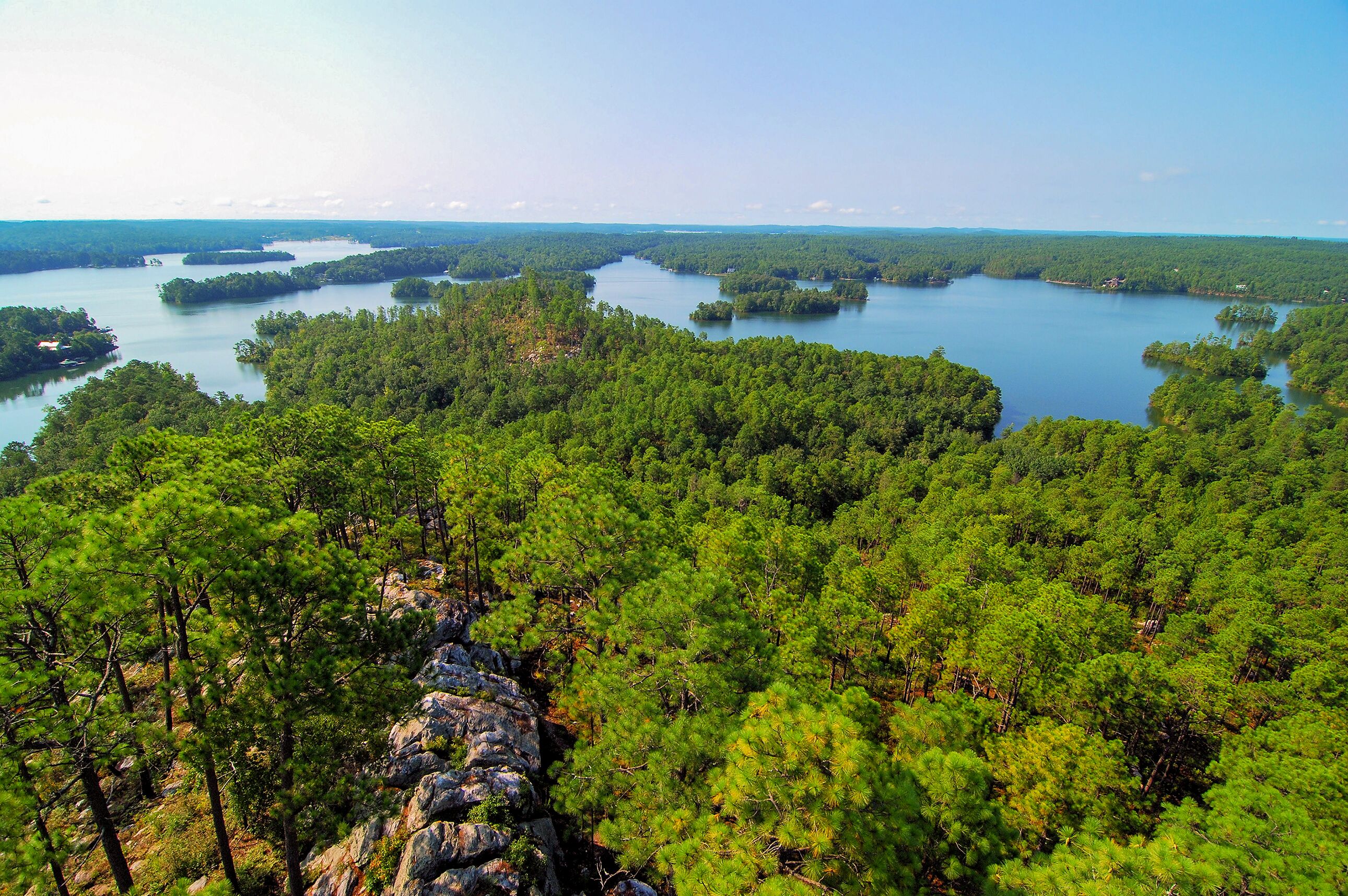 Blick von oben auf den Smith Mountain in Alabama