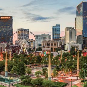 Der Centennial Olympic Park bei Sonnenuntergang in Atlanta