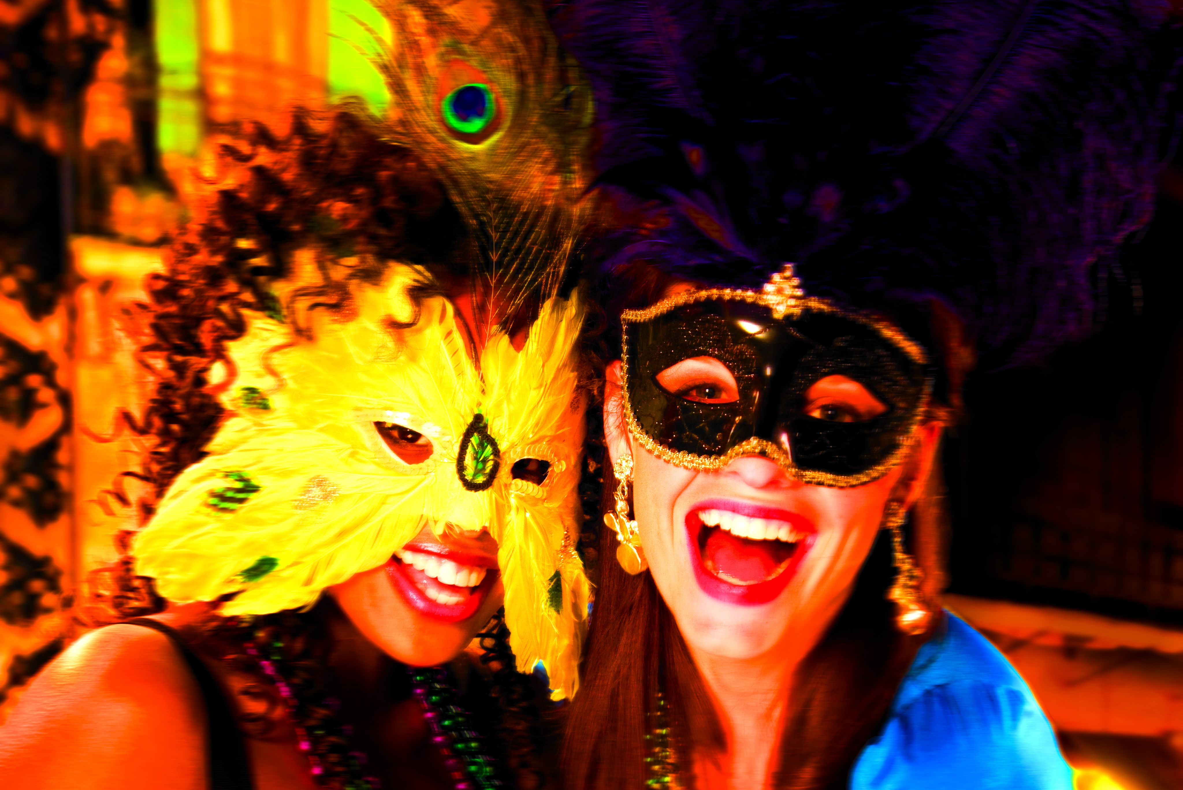 Masken beim Mardi Gras: Traditionell ermöglichen sie Gleichheit und Verwandlung