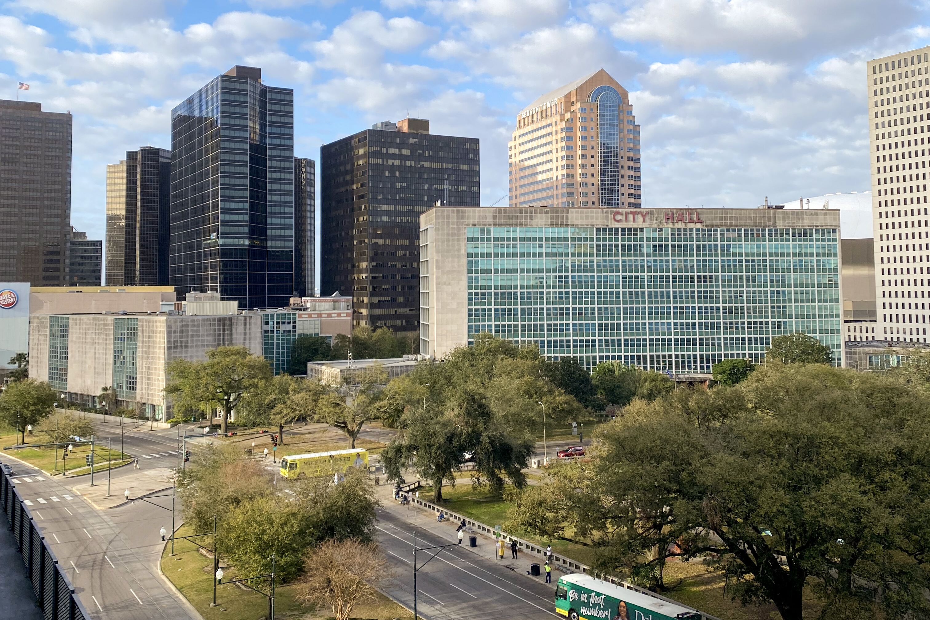 Blick auf die Skyline von New Orleans mit der City Hall