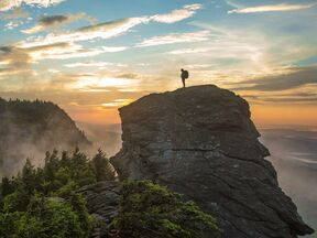 Der Grandfather Mountain im Licht des Sonnenaufgangs, North Carolina