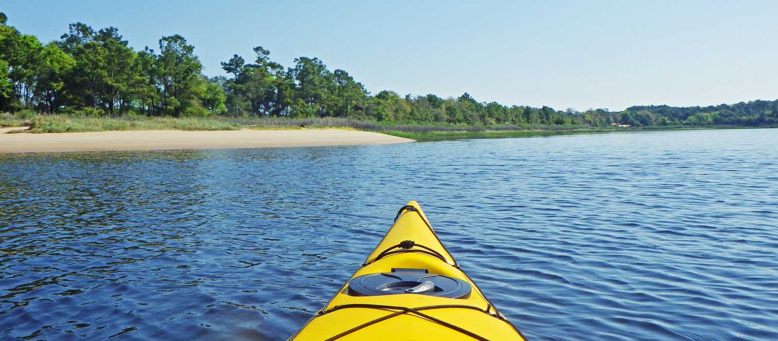 Kajakfahren an der Küste von North Carolina CANUSA