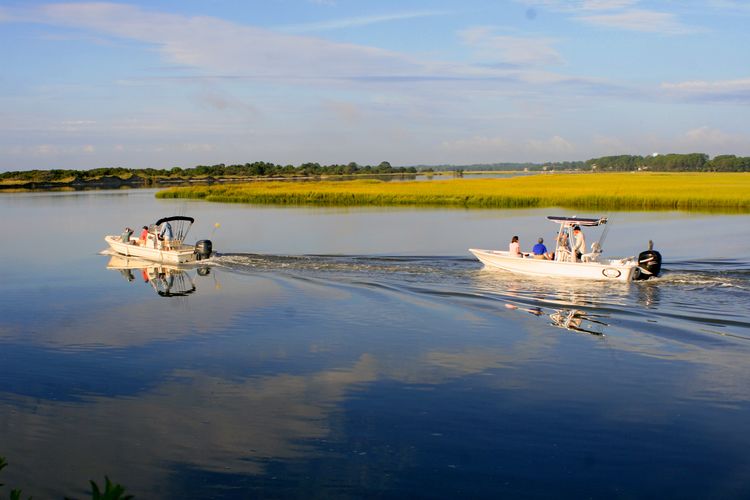 Mit dem Boot unterwegs auf dem Kiawah River