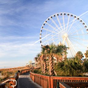 Das Skywheel am Strand von Myrtle Beach in South Carolina