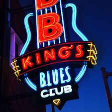 regionen/usa/suedstaaten/tennessee/memphis/allgemein/beale-street-schild-bb-kings-blues-club.cr2480x2477-0x1030 regionen/usa/suedstaaten/tennessee/memphis/allgemein/beale-street-schild-bb-kings-blues-club.cr2480x2477-0x1030