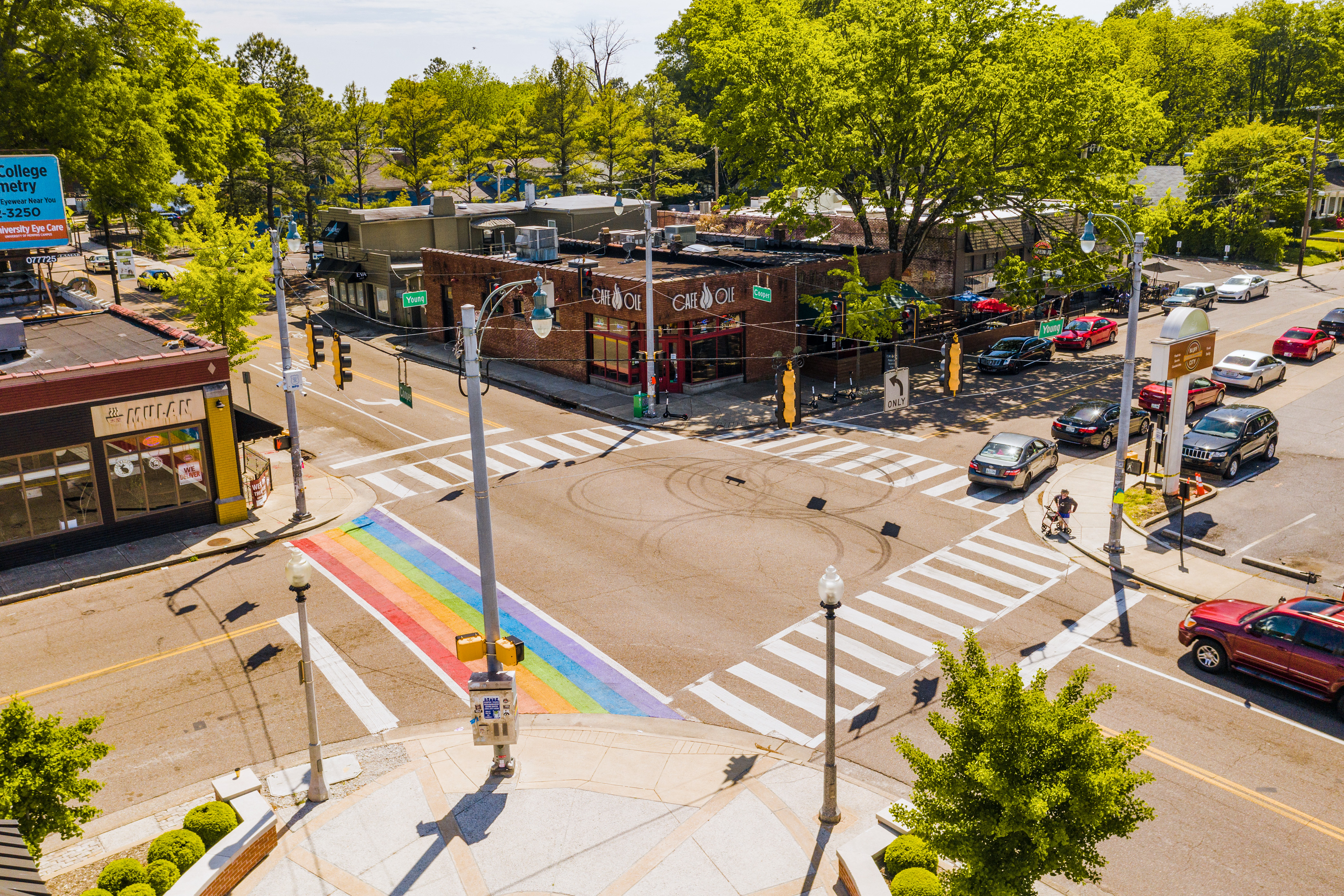 Blick auf den bunten Stadtteil Cooper Young in Memphis