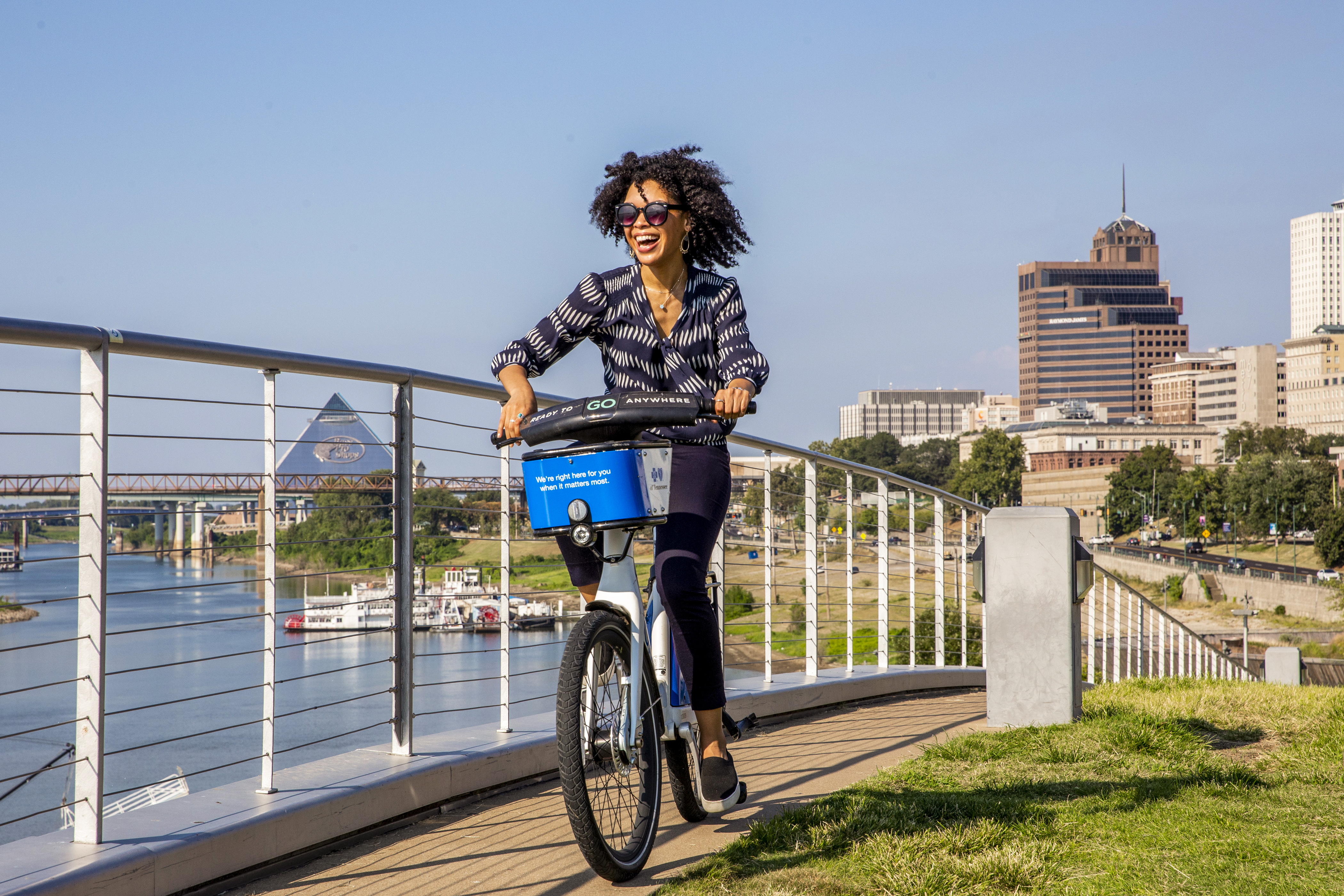 Auf einer Fahrradtour Memphis kennenlernen