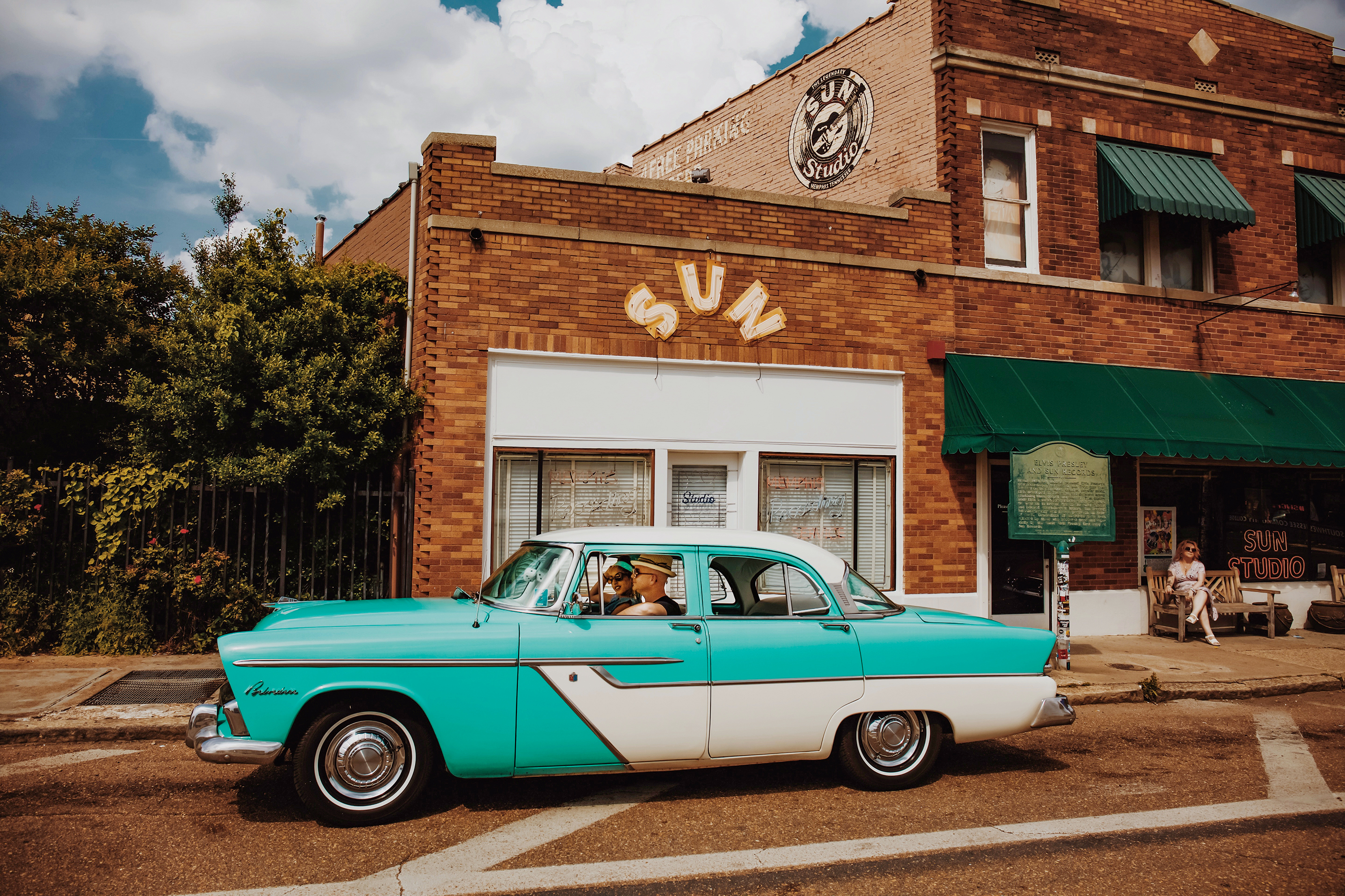 Besuch des bekannten Rockabilly Rides Sun Studios in Memphis, Tennessee