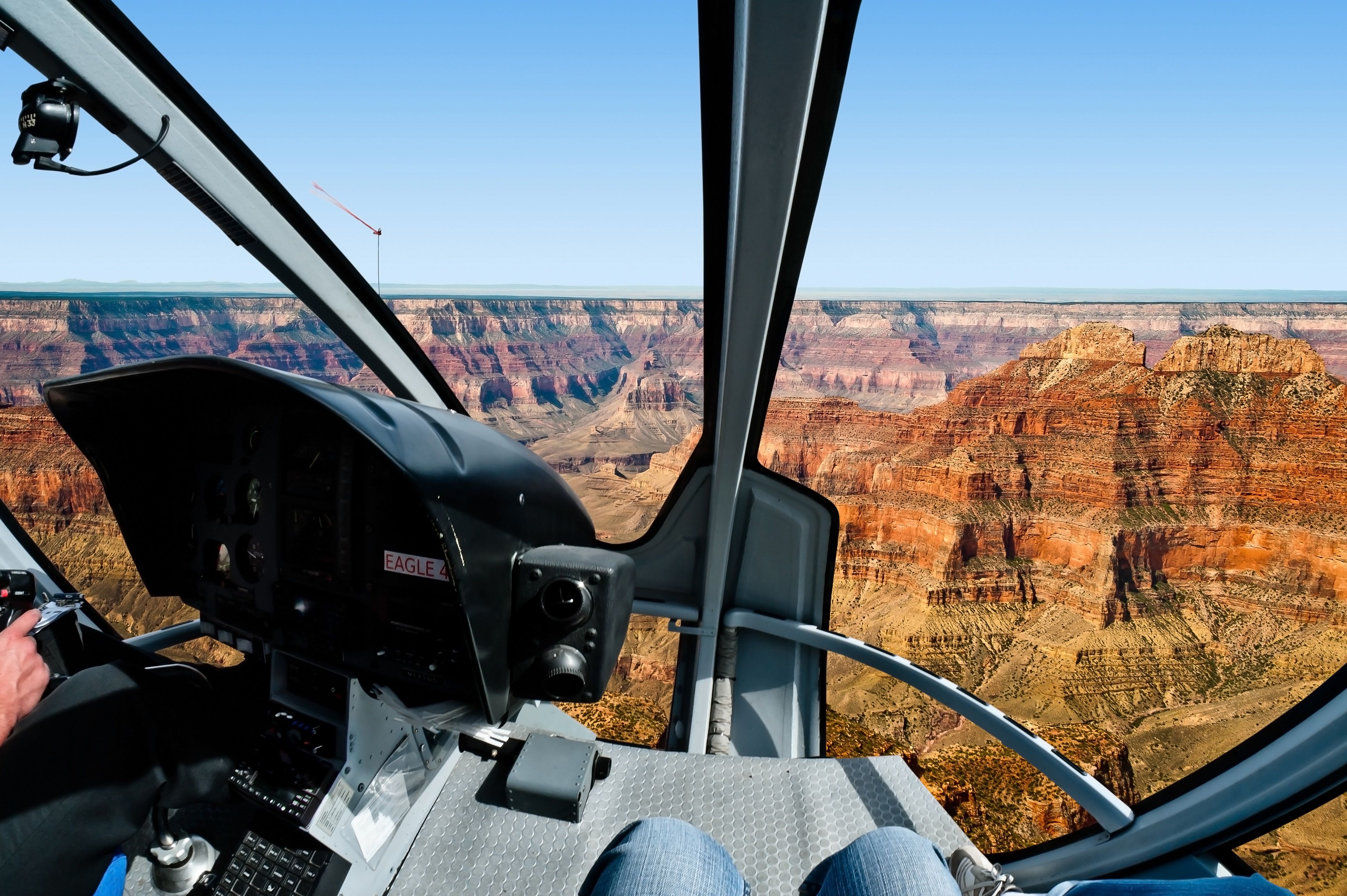 Der Blick aus einem Helikopter auf den Grand Canyon in Arizona