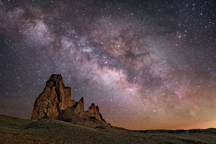 Sternenhimmel über dem Monument Valley