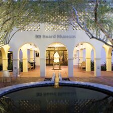 regionen/usa/suedwesten/arizona/phoenix/heard-museum-entrance.cr2909x2912-786x0 regionen/usa/suedwesten/arizona/phoenix/heard-museum-entrance.cr2909x2912-786x0