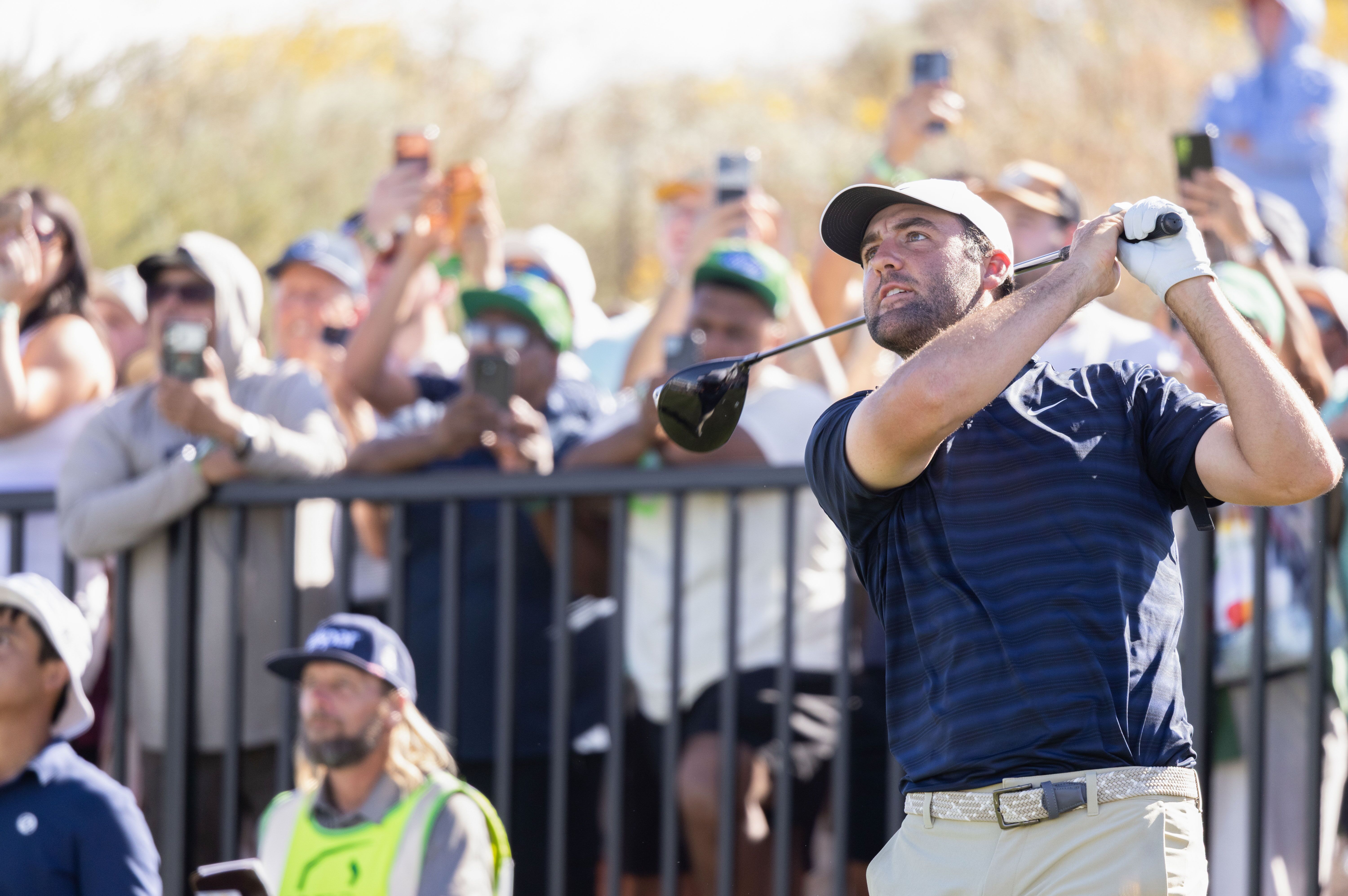 Spieler beim WM Phoenix Open Golf Turnier in Scottsdale Spieler beim WM Phoenix Open Golf Turnier in Scottsdale