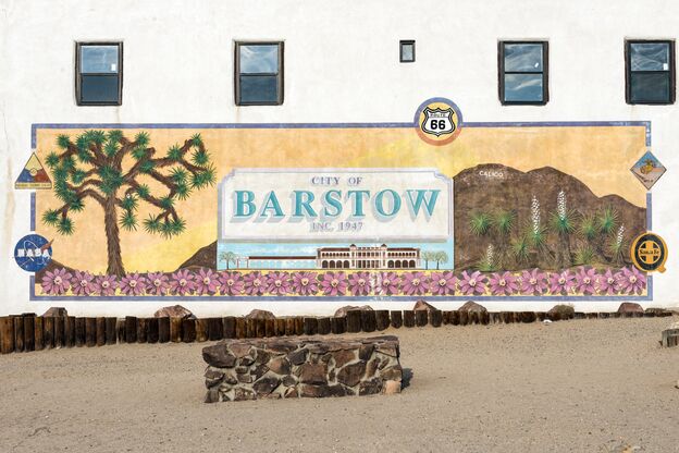 Ein WandgemÃ¤lde der Stadt Barstow in Kalifornien