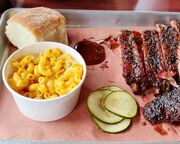 regionen/usa/suedwesten/kalifornien/allgemein/oakhurst-smokehouse-41-essen.cr4000x1752-0x816 regionen/usa/suedwesten/kalifornien/allgemein/oakhurst-smokehouse-41-essen.cr4000x1752-0x816
