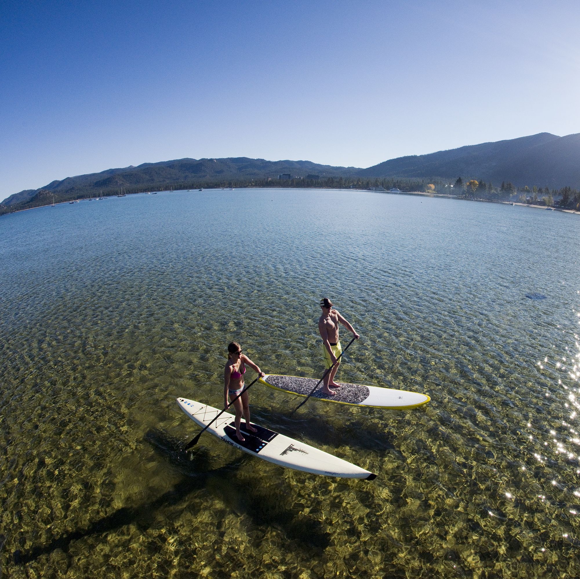 Stand Up Paddling auf dem Lake Tahoe