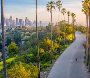 Aufnahme einer Drohne von der Innenstadt Los Angeles