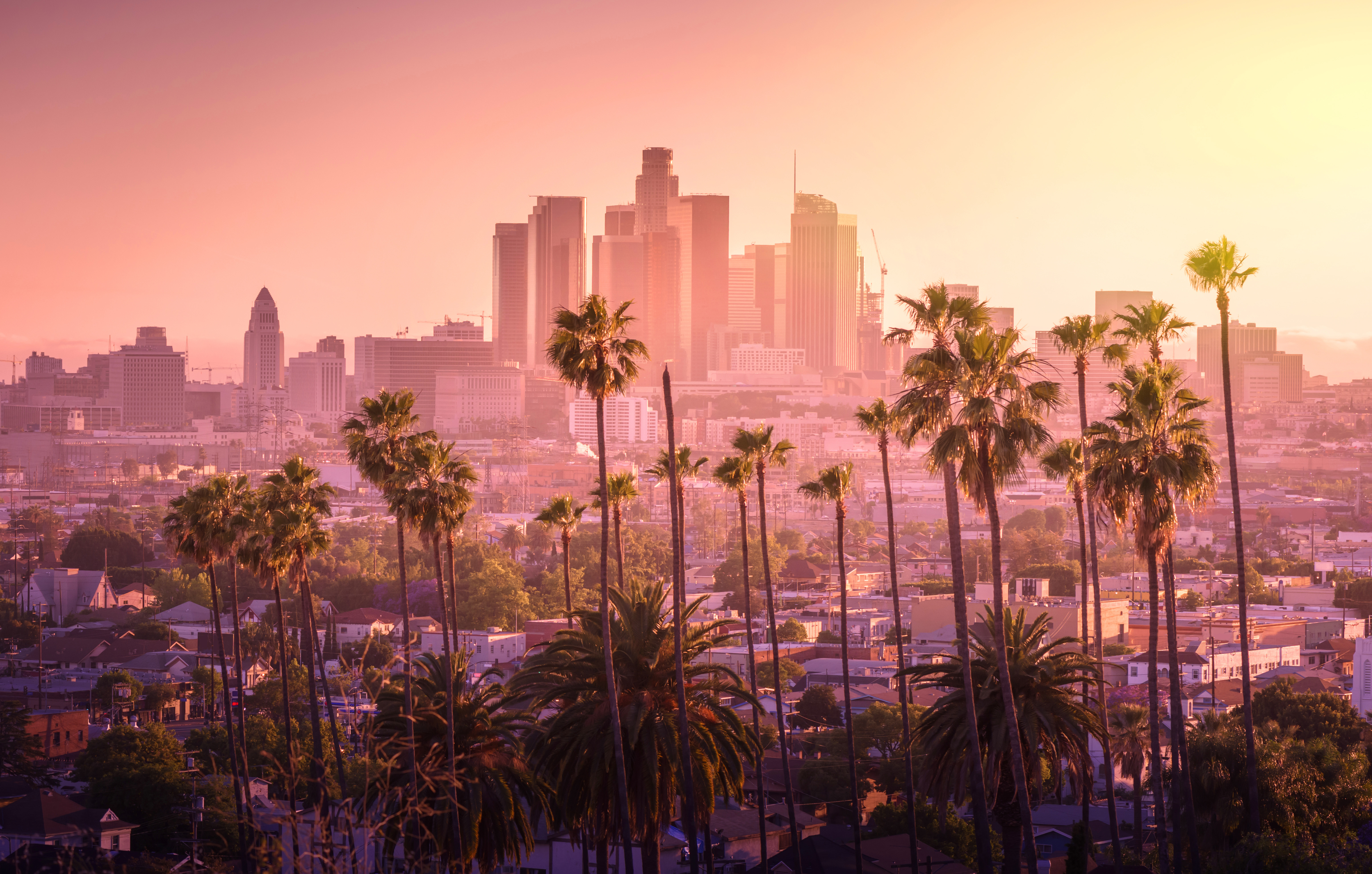 Skyline von Los Angeles bei Sonnenuntergang