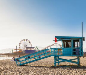 Der Santa Monica Beach erstreckt sich über fast sechs Kilometer
