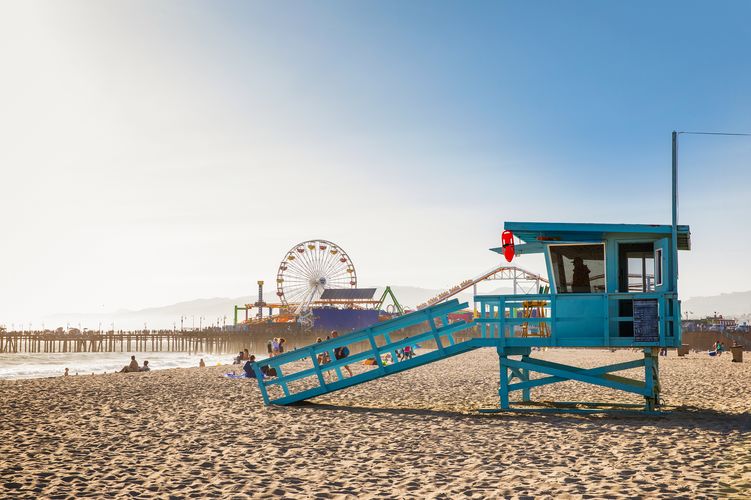 Der Santa Monica Beach erstreckt sich über fast sechs Kilometer