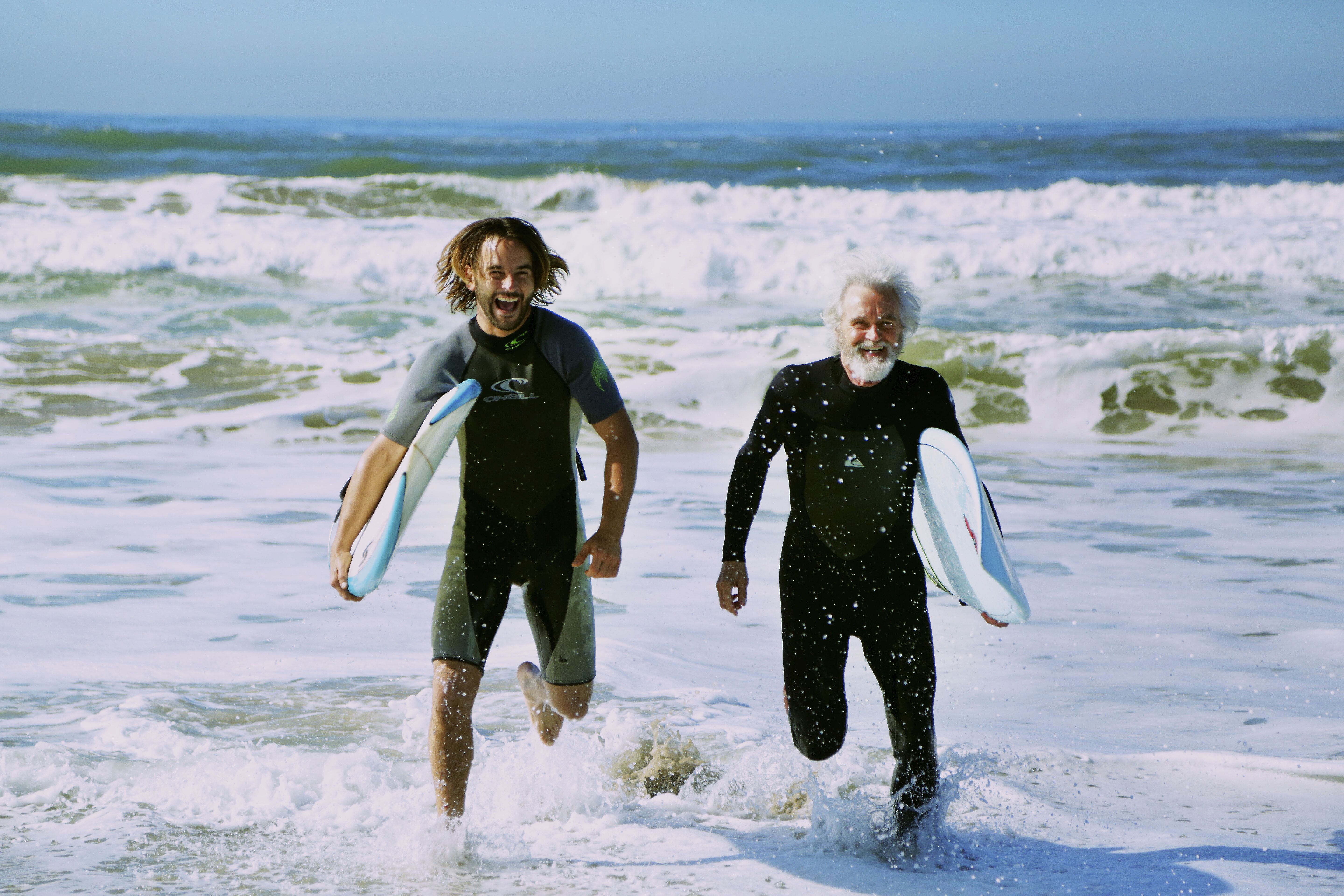 Zwei Generationen haben SpaÃŸ am Surfen